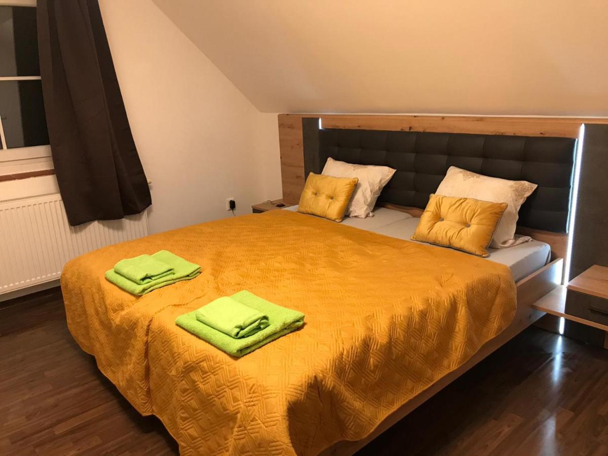 Bohemica 4 Apartment *